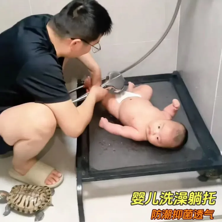 狗狗行军床给宝宝用儿童洗头躺椅可折叠平替婴儿洗澡小孩四季通用