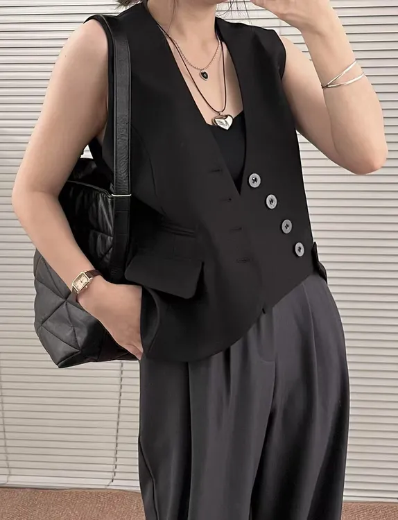 7018春季短款网红时尚马甲，设计款