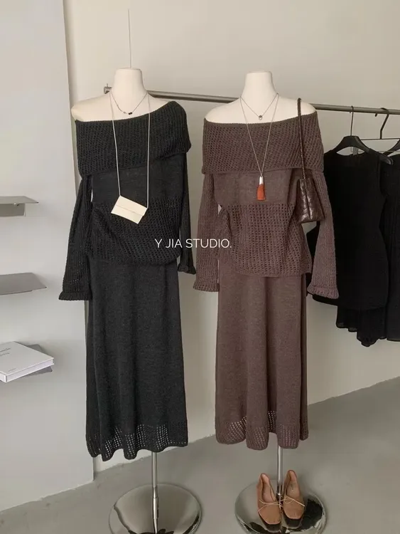 十三行早秋舒适慵懒露肩针织衫＋松紧腰气质长裙时尚修身显瘦套装