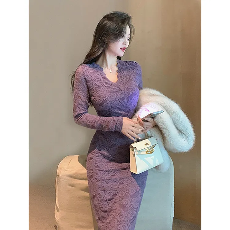今年流行爆款紫色蕾丝连衣裙女2025春秋新款高级感气质显瘦长裙子