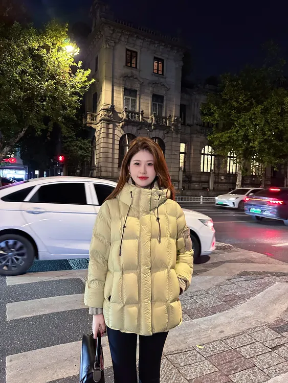 【MYLD】新冬90白鹅绒短款连帽轻奢休闲时尚保暖百搭羽绒服  Y6109