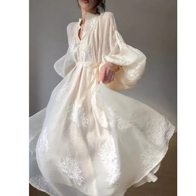 法式刺绣温柔风宽松显瘦灯笼袖气质绝美仙女长裙连衣裙