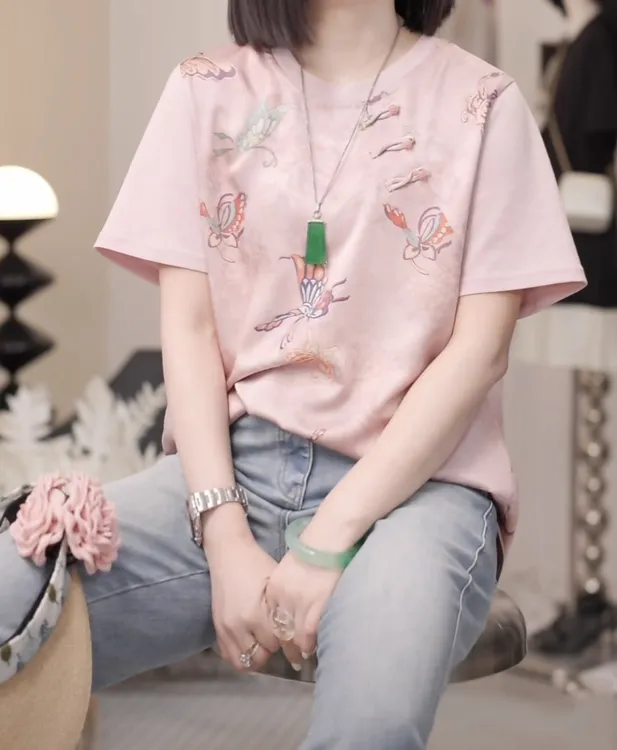 新中式国风盘扣粉色蝴蝶印花小衫2025夏季新款高级感减龄短袖上衣
