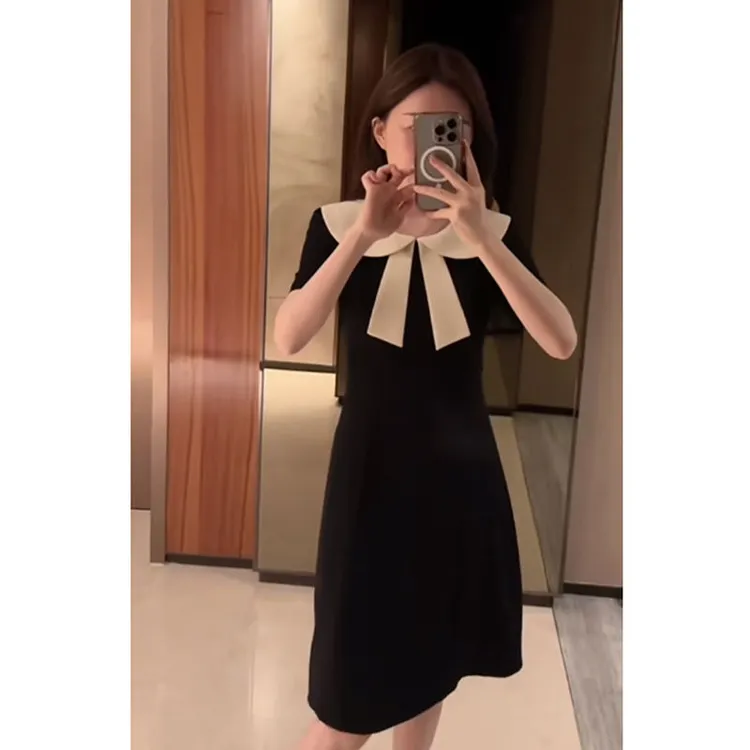 法式黑色小香风蝴蝶领连衣裙女夏季小个子显高收腰气质赫本小黑裙