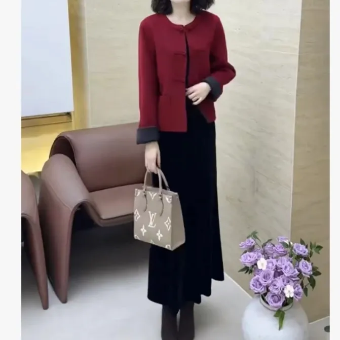 新款时尚洋气精品百搭女装Y2014