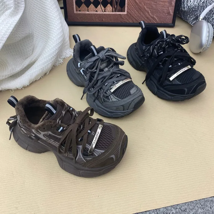 欧洲站复古厚底老爹鞋女2025冬季新款增高休闲加绒炸街超火跑步鞋