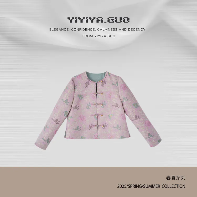 yiyiya.Guo艺艺吖【金鱼闹粉蝶】刺绣提花圆领外套0998SS52