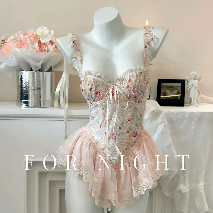 FORNIGHT[花野仙踪]碎花鱼骨收腰蓬蓬裙聚拢仙女甜美性感睡衣