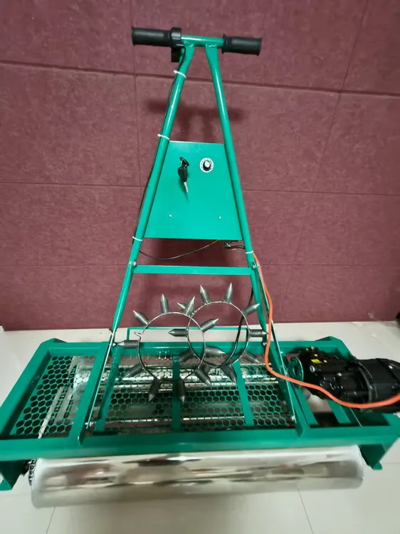 多功能电动大蒜打孔一体机带镇压又能压地效率高效果好新款