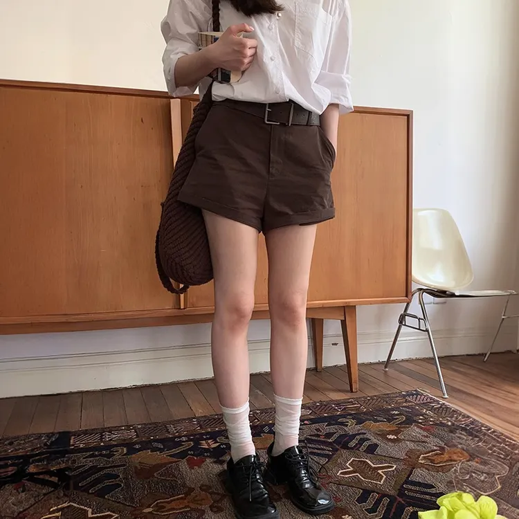 美式辣妹复古新款显瘦休闲短裤2025夏季通勤百搭棕色直筒休闲裤女