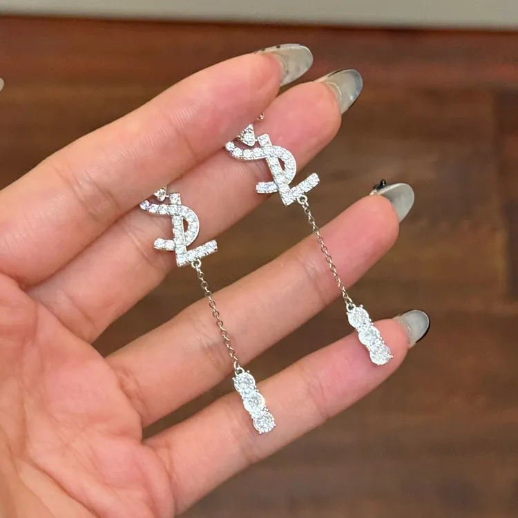 铜合金合成锆石耳饰 E0686时尚气质百搭轻奢高级长款小众流苏耳环