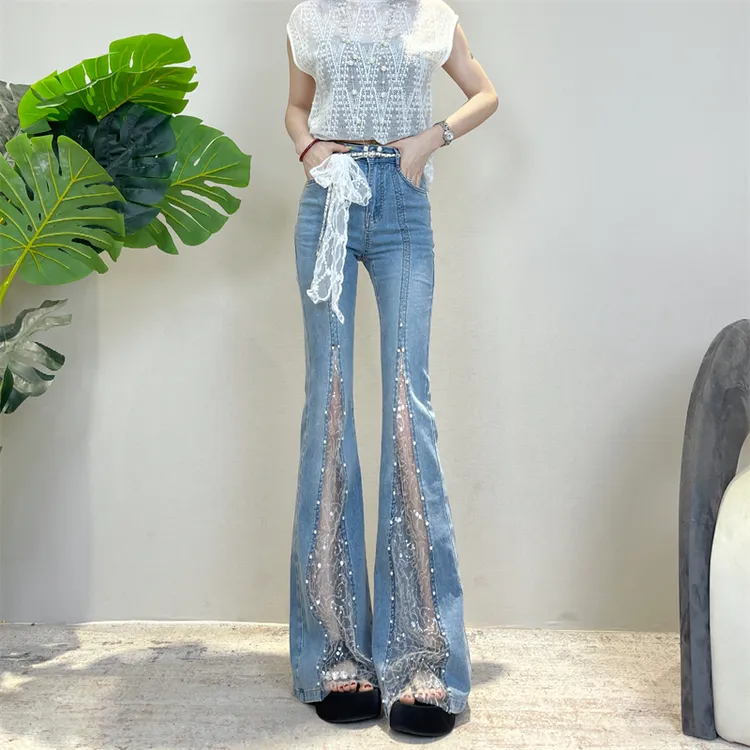迪否蕾丝拼接微喇牛仔裤女夏薄款新款烫钻修身显瘦高腰喇叭裤6115