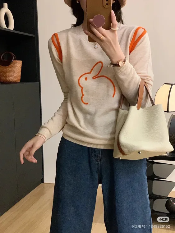 [甜桃服饰]长袖拼色保暖小兔常规套头打底衫秋冬羊绒百搭针织