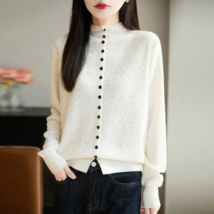 pingedixin/品哥弟新款法式半高领打底衫洋气提花时尚百搭针织衫