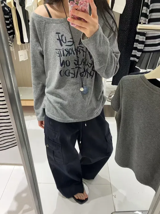 慵懒宽松显瘦收腰微透长袖T恤女气质显瘦字母印花防晒斜肩长袖T恤