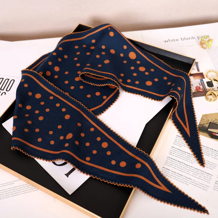 新品高级蓝色波点双面丝毛菱形巾时尚百搭春秋冬小领巾围巾24*120