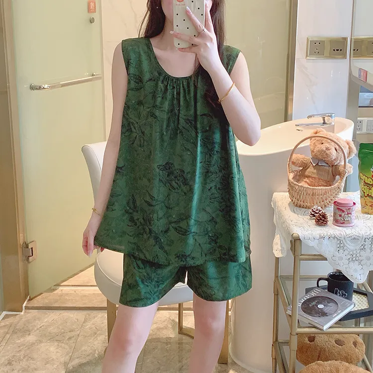 2025新款棉绸女士夏季背心短裤带胸垫防凸点套装无袖妈妈睡衣