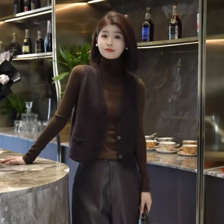 欧货高端大牌时髦舒适针织马甲2025早秋流行背心高级感内搭上衣女