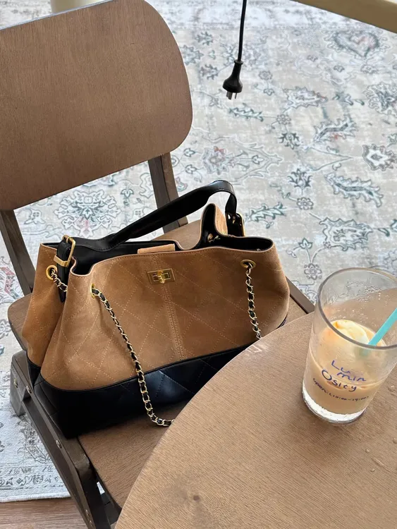 小香风磨砂皮配牛皮流浪包大容量托特包撞色菱格链条斜挎包单肩包