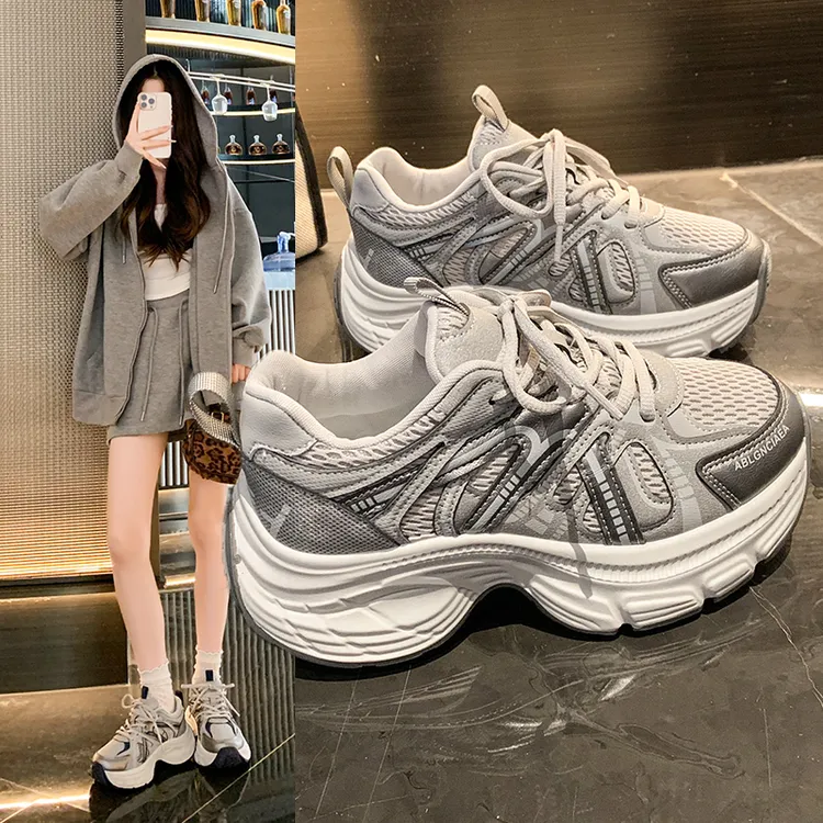 2025百搭网面厚底运动鞋网红女秋季厚底运动老爹鞋ins