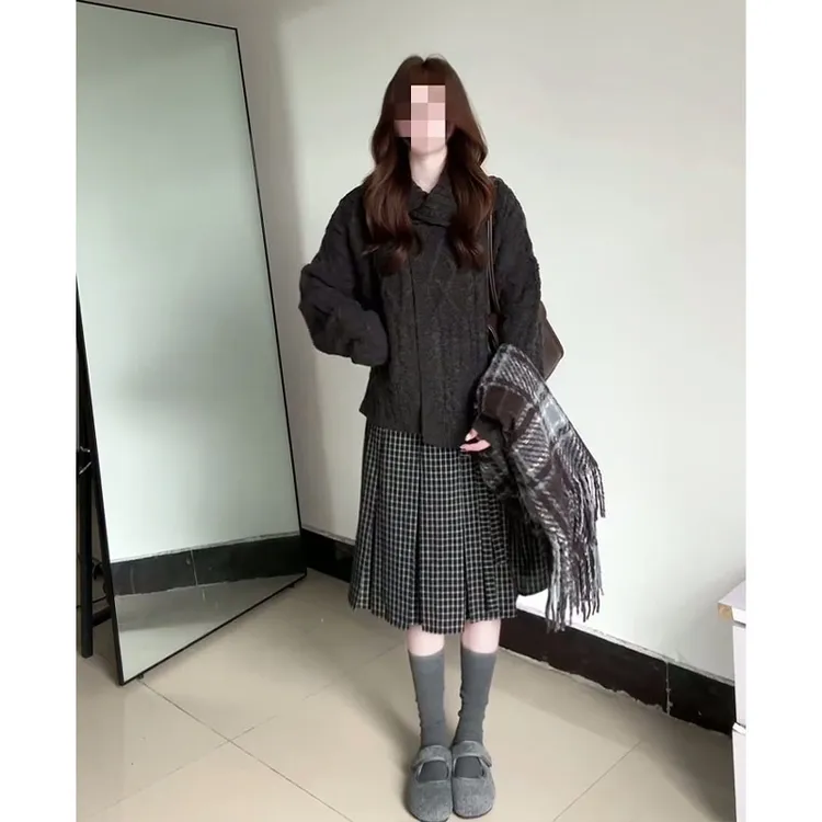 秋季新款法式气质宽松翻领长袖毛衣外套高腰格纹百褶半身裙X11289