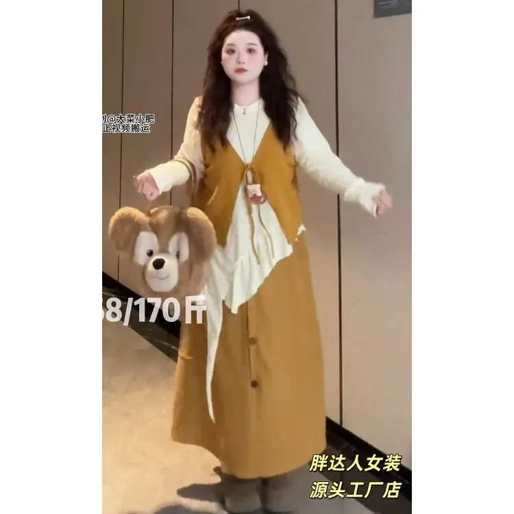 大码日系复古宽松休闲上衣彩色纽扣装饰半身裙三件套女8807#
