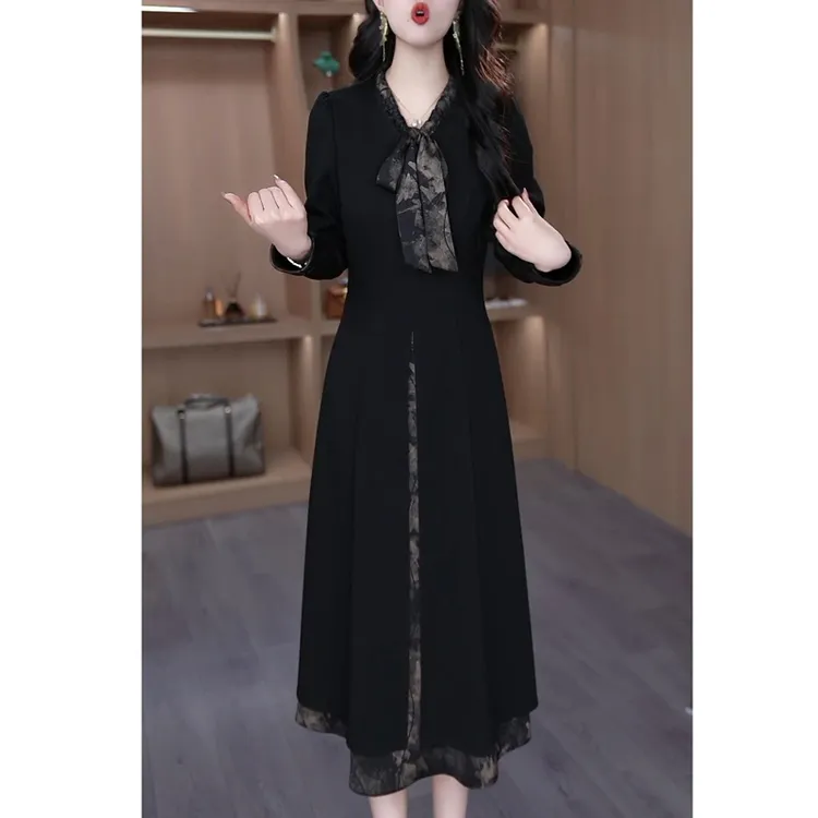 法式复古赫本风小黑裙女春秋长袖气质显瘦黑色连衣裙收腰小众裙子