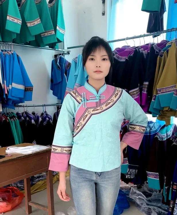 新款贵州民族服装布依服装壮族服装云南民族服装