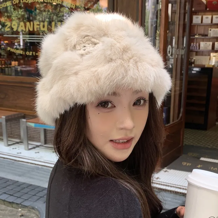 韩版可爱手工钩花兔毛帽女显脸小时尚百搭秋冬护耳保暖毛绒针织帽