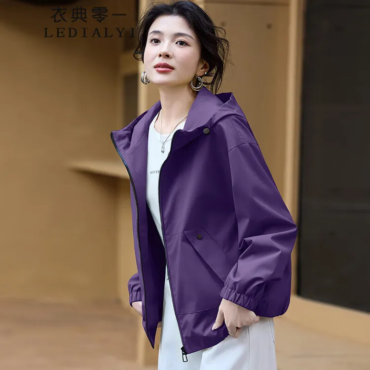 连帽风衣外套女2025新款秋季女士短款拉链开衫中老年妈妈休闲夹克