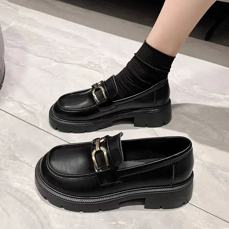 春季乐福鞋女2025新款一脚蹬单鞋黑色显瘦百搭英伦风厚底小皮鞋女