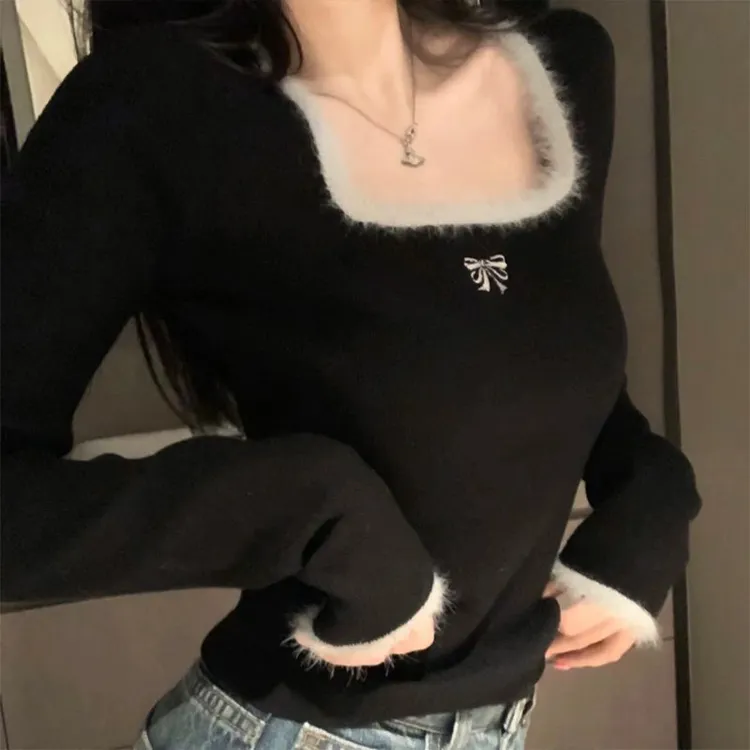 德绒方领刺绣打底衫女秋冬内搭高级感春秋季修身显瘦短款正肩上衣