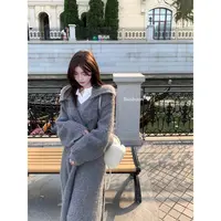 白水女【松弛感大毛衣】大翻领女慵懒高级感收腰长款外套B41045351