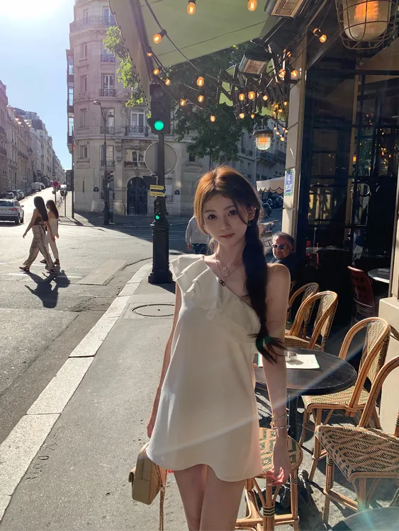 【绵绵冰gelato】法式气质斜肩设计荷叶边连衣裙女夏2025新款短裙子