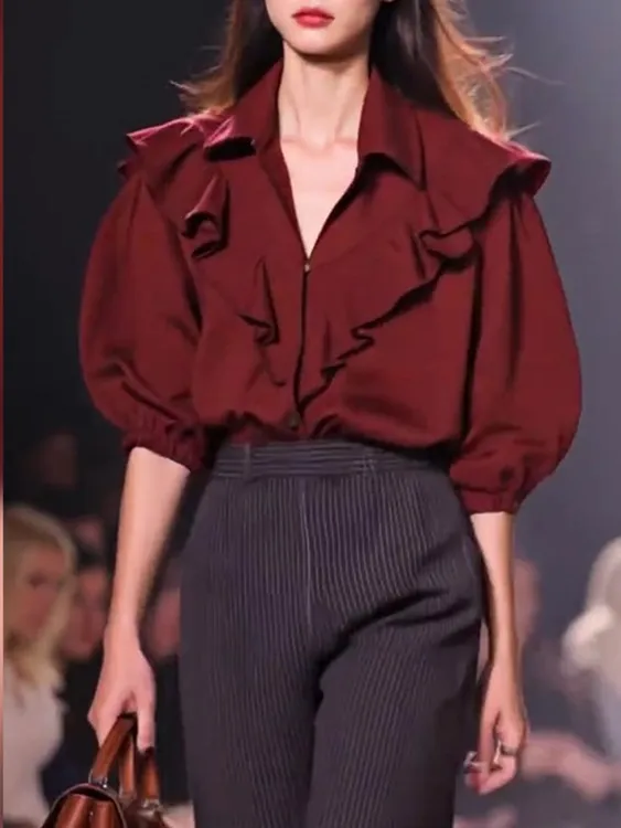 绝美气质宫廷复古风红色上衣2025夏季款优雅浪漫V领拼接荷叶花边