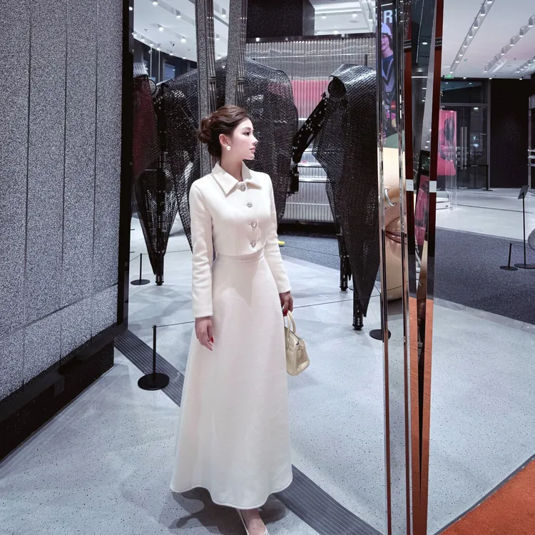 WW定制「京洛千金」显瘦气质网红轻奢时尚法式小众设计上衣半裙套装