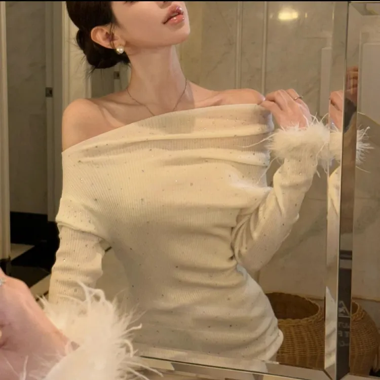 鸵鸟毛斜肩纯欲烫钻针织女秋冬修身显瘦长袖上衣一字肩