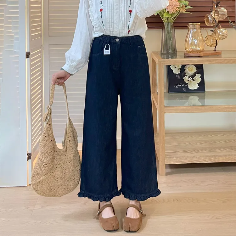 2025秋季新款丹宁蓝直筒牛仔裤女大码木耳花边高腰显瘦阔腿九分裤