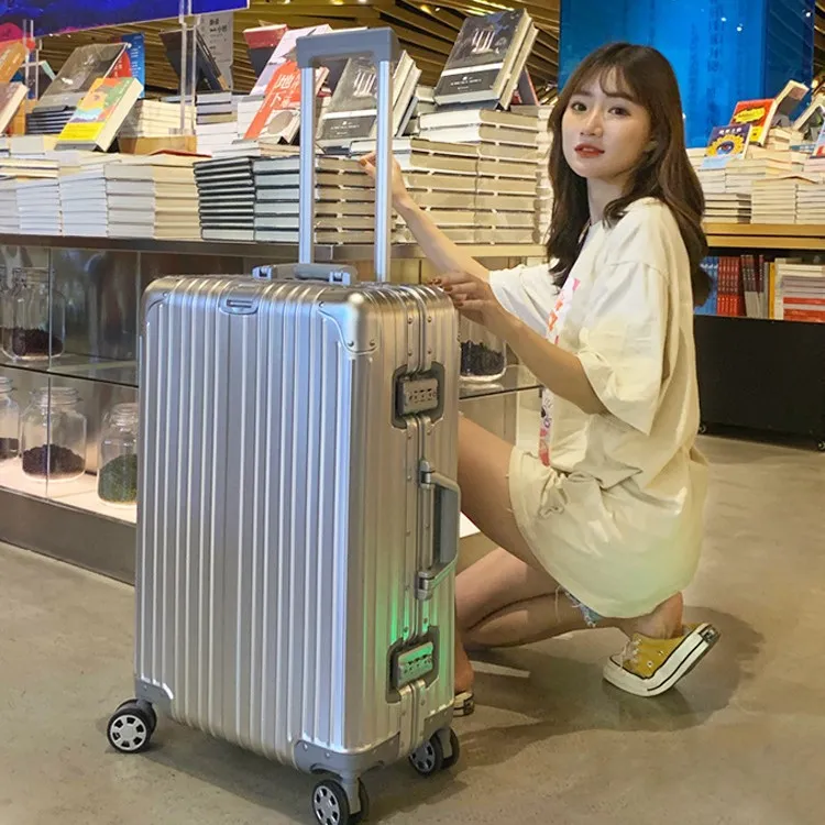 极简静奢万向轮密码锁旅行箱休闲肩包户外百搭全铝镁合金拉杆箱女