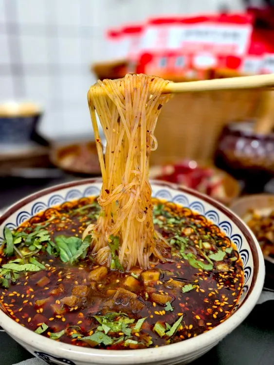 【秦蜀秀】鑫鑫米线 正宗麻辣豆干细米线