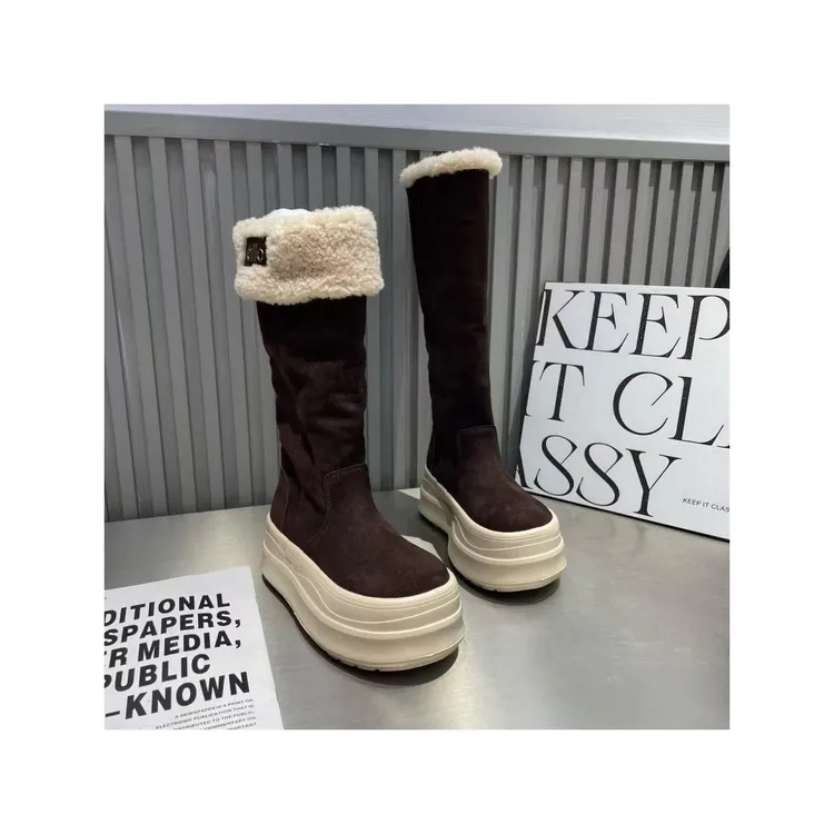 【冬款上新】2025冬季新款时尚百搭雪地靴超轻厚底增高真皮两穿膝