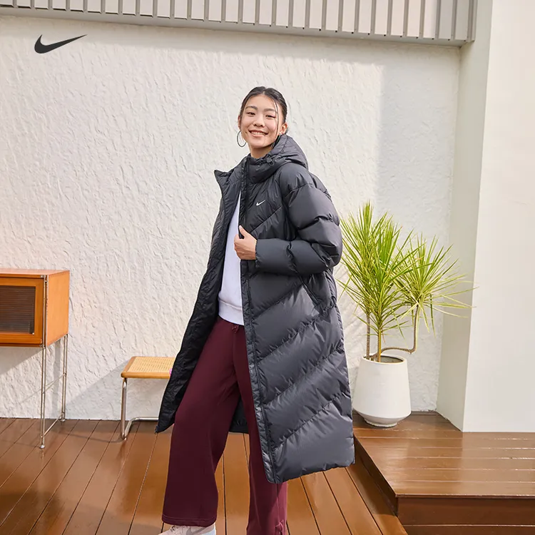 耐克女保暖连帽羽绒服外套冬新款宽松防风 STORM-FIT HV5237-010