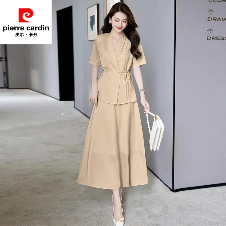 干练气质职业套装女士2024夏季新款薄西装炸街减龄高端裙子两件套