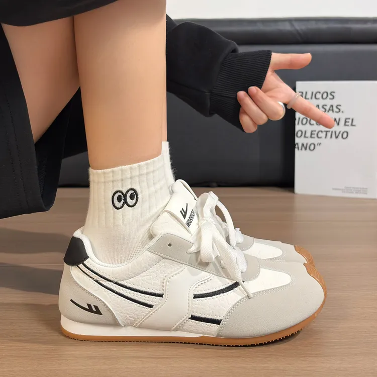 回力薄底运动鞋女2025新款秋季休闲德训鞋子女百搭学生厚底小白鞋