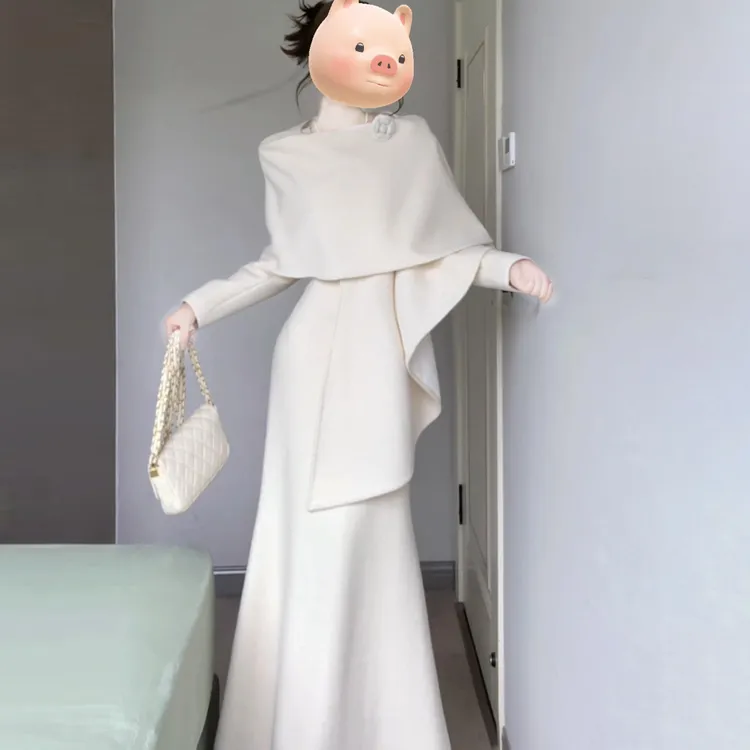 法式温柔风白色斗篷连衣裙子女冬2025新款高级感巨好看穿搭一整套