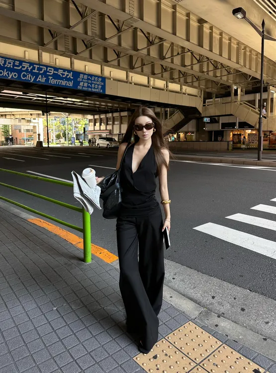 夏季新款纯欲慵懒风女装交叉深v领挂脖高级感上衣宽松阔腿裤套装