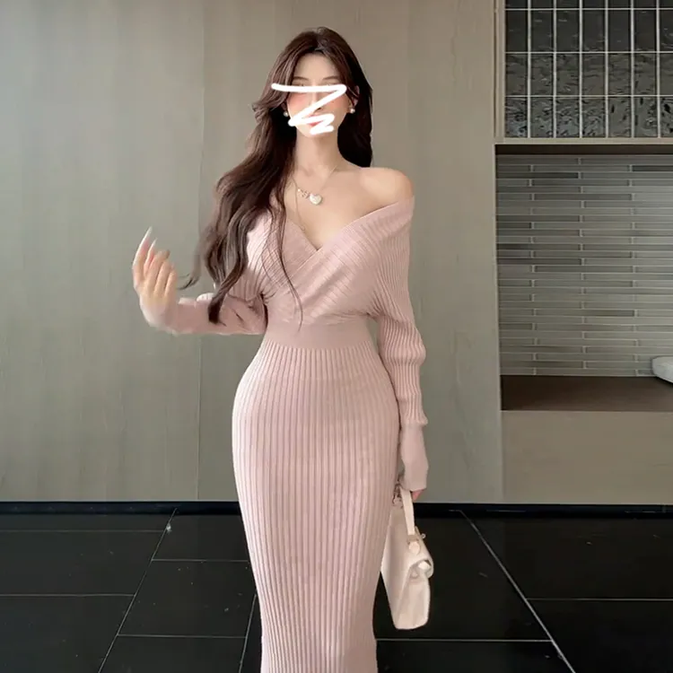 2026新款御姐风气质v领针织连衣裙子女早秋季粉色秋冬裙打底长裙