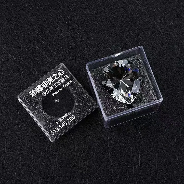 三角洲行动周边之心大红水晶1:1道具模型游戏收藏礼物