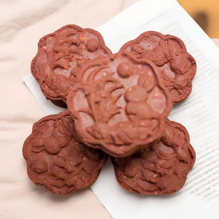 鹦鹉通用高钙月饼保健球补钙补矿物质补微量元素调理肠道磨嘴玩具