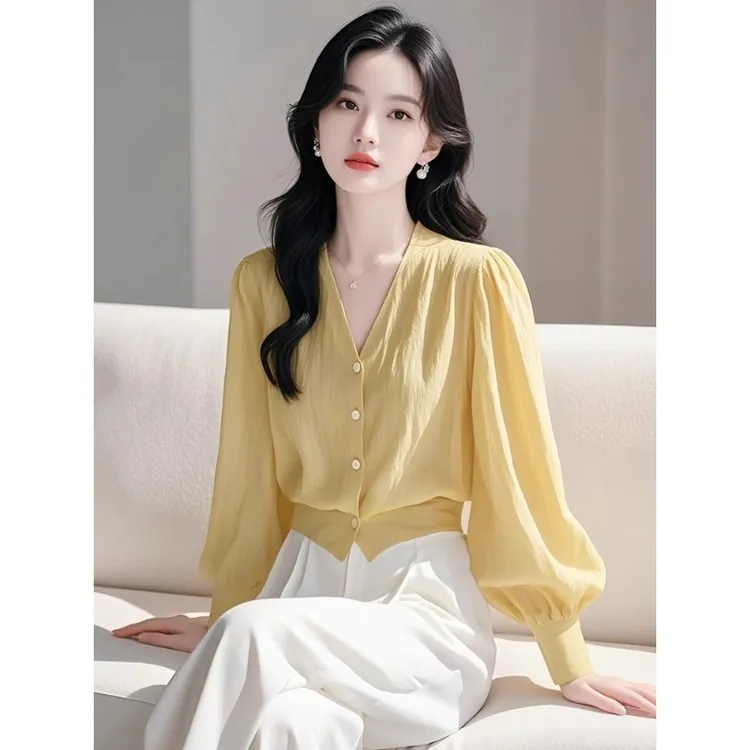 法式黄色V领长袖衬衫女开春小众穿搭高级感轻奢减龄洋气气质上衣